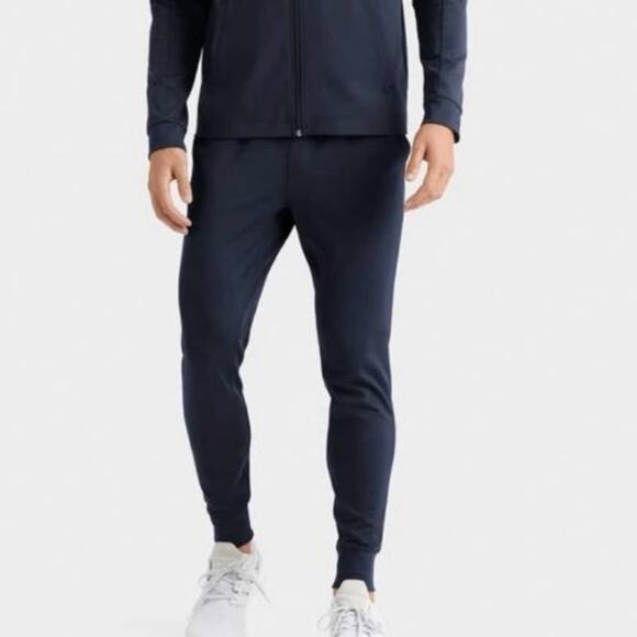 RHONE Spar Jogger in Navy - Picture 1 of 4